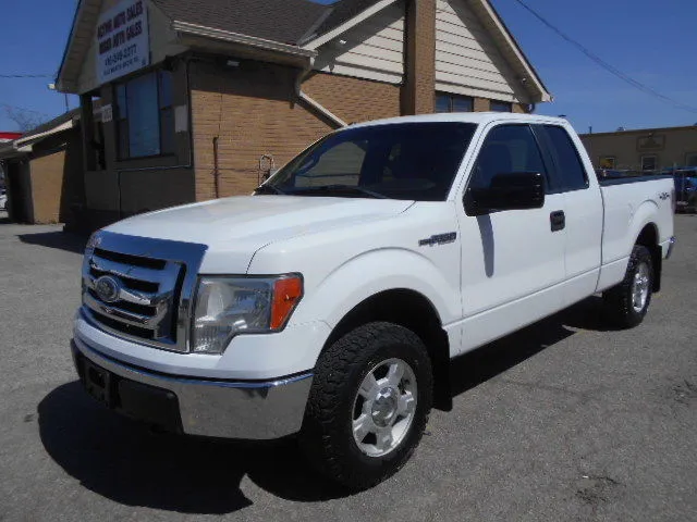 2012 Ford F-150 XLT 4X4 ONLY 131,000KM