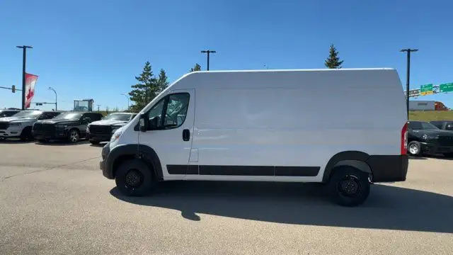 2025 Ram ProMaster Cargo Van SLT | Backup Camera | Remote Start in Cars & Trucks in Edmonton - Image 7