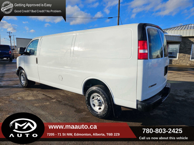 2020 Chevrolet Express Cargo Van RWD 2500 w/t Partition in Cars & Trucks in Edmonton - Image 3