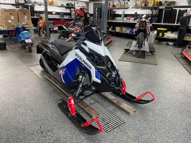 2023 Polaris SWITCHBACK XC 146 in Snowmobiles in Granby - Image 3
