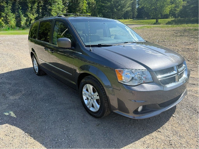 2017 Dodge Grand Caravan Crew Plus gps cuir tv/dvd in Cars & Trucks in Lanaudière - Image 4
