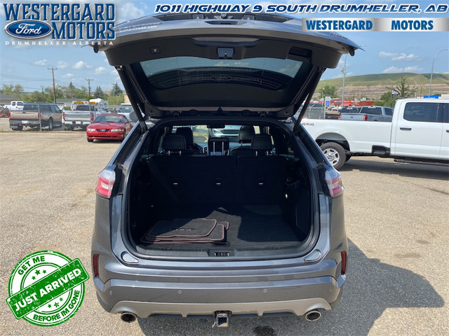 2022 Ford Edge Titanium - Leather Seats - Premium Audio in Cars & Trucks in Calgary