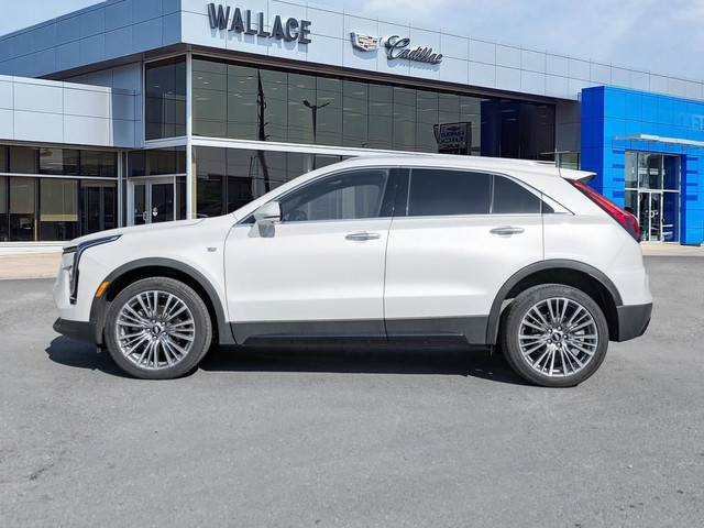 2024 Cadillac XT4 Premium Luxury One Own, No Accidents, Low k... in Cars & Trucks in Oakville / Halton Region - Image 4