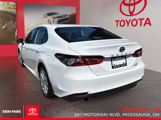 2021 Toyota Camry Hybrid LE in Cars & Trucks in Oakville / Halton Region - Image 4