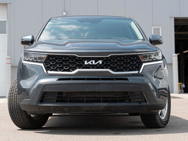 2022 Kia Sorento LX+ in Cars & Trucks in Calgary - Image 2
