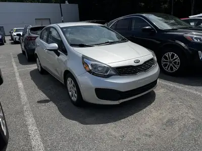 KIA RIO Berline automatique LX+ Tissu Sièges Chauffant 2014 à vendreJAMAIS ACCIDENTÉ & UN SEUL PROPR...