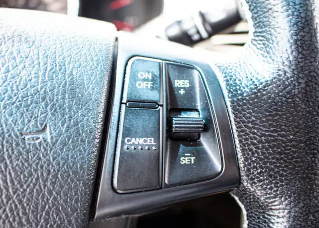 2013 Kia Sorento SX dans Autos et camions dans Medicine Hat - Image 32
