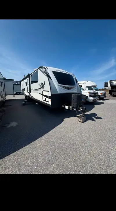 2020 Jayco White Hawk 32KBS – LOADED & ROAD-READY! Financing Available – Easy Approval! Location: 39...
