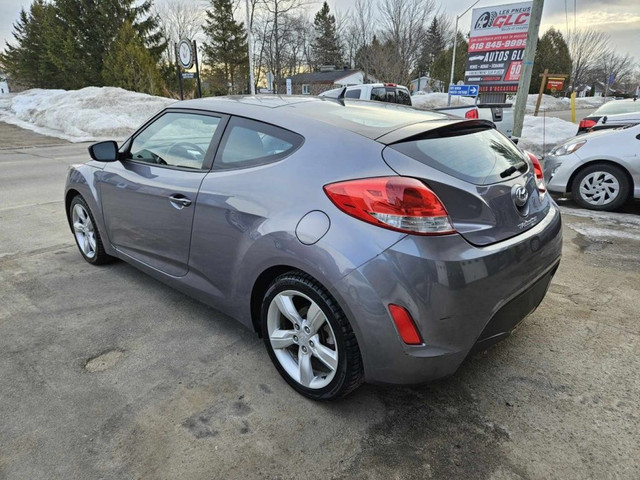 2016 Hyundai Veloster in Cars & Trucks in Québec City - Image 3