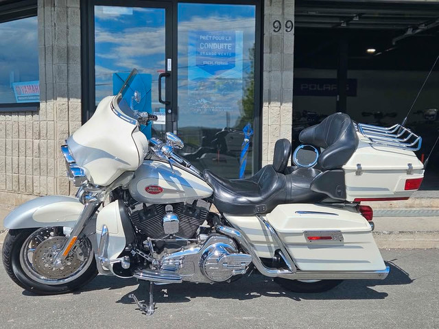 2008 HARLEY DAVIDSON FLHTC in Street, Cruisers & Choppers in Lévis