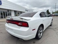 Do not miss out on this locally owned and well serviced 2013 Dodge Charger! Nicely optioned with Hea... (image 7)