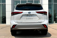 FINANCE OR LEASE PURCHASE PRICE: $50,300 + HST + Finance/Lease Fee + Licensing CASH PRICE: $52,300+... (image 4)