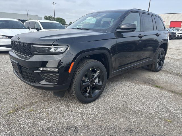 2025 Jeep Grand Cherokee Limited in Cars & Trucks in Mississauga / Peel Region