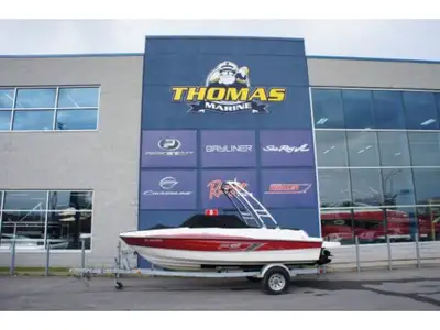 185 BR I/O 3.0L TKS - FLIGHT SERIE - TOUR DE WAKE - REMORQUE GALVANISÉE - RADIO - PLATEFORME BAIGNAD...