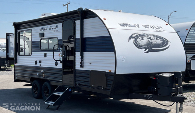 2023 Grey Wolf 19 SM Roulotte de voyage in Travel Trailers & Campers in Lanaudière