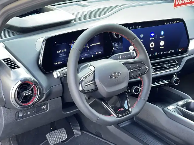 2025 Chevrolet Equinox EV 2RS in Cars & Trucks in City of Montréal - Image 23