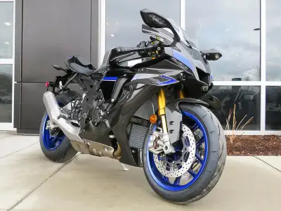 We are currently sold out of this model. Please contact one of our Sales Specialists to determine fu...