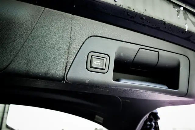 2022 Buick Envision Avenir • SUNROOF • BOSE AUDIO • HUD • LEATHE in Cars & Trucks in Kingston - Image 8