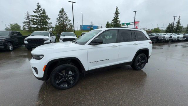 2024 Jeep Grand Cherokee Altitude | Sunroof | Remote Start in Cars & Trucks in Edmonton - Image 4