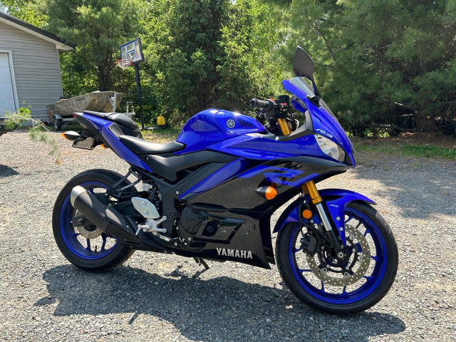 2019 Yamaha R3 Certified One Owner in Cars & Trucks in Sudbury - Image 4