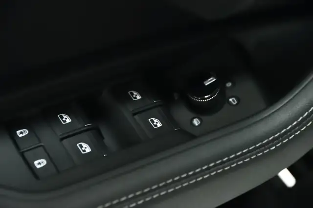 2024 Audi Q8 e-tron Sportback Tech pack / 20'' / Carplay / Quatt in Cars & Trucks in Longueuil / South Shore - Image 14