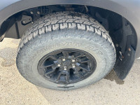 2022 RAM 1500 Classic Warlock 4x4 Crew Cab 5'7" Box, 5.7L HEMI V8 w/FuelSaver, Gas, 8-Spd Automatic,... (image 9)