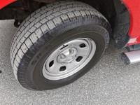 • Power_Steering • Power_Brakes • Power_Windows • Power_Mirrors • Power_Locks • Air_Conditioning • C... (image 9)