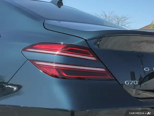2023 Genesis G70 3.3T Advanced leather heated Seats | Sunroof... in Cars & Trucks in London - Image 13