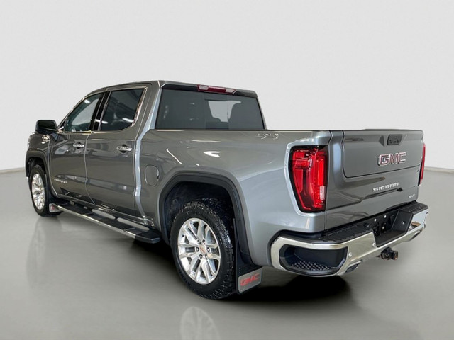 2021 GMC Sierra 1500 Crew Cab Short Box 4-Wheel Drive SLT in Cars & Trucks in Moose Jaw - Image 4