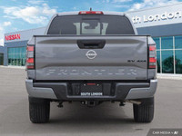 4WD, Black Exterior Badging, Black Outside Mirrors, Lower Fascia & Grille, Full Tank of Fuel & Floor... (image 3)