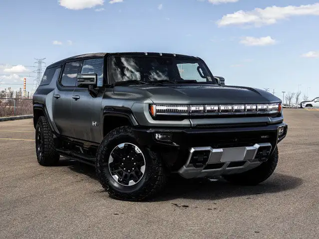 2024 GMC HUMMER EV SUV 3X Edition 1 4X4 in Cars & Trucks in Strathcona County - Image 3