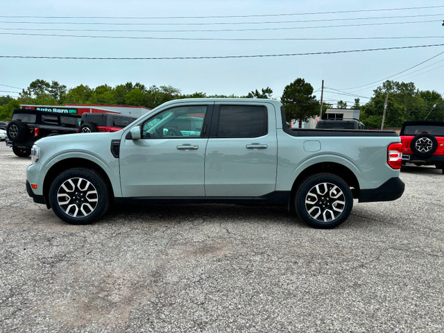 2022 Ford Maverick Lariat | ONE Owner | Clean CarFax | Backup Ca in Cars & Trucks in Windsor Region - Image 2