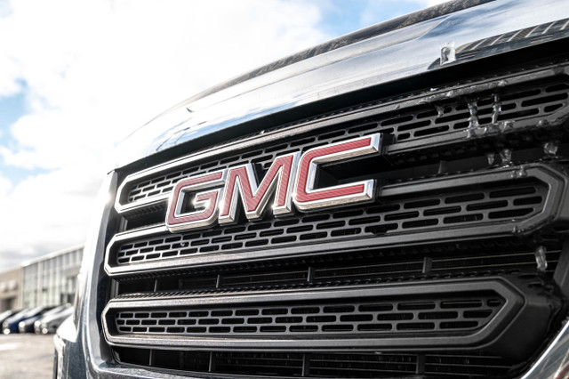 2016 GMC Terrain SLE | HEATED SEATS | CAM | BLUETOOTH in Cars & Trucks in Mississauga / Peel Region - Image 3