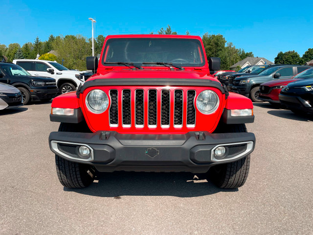 2021 Jeep Gladiator OVERLAND 4X4 V6 *GR REMORQ* CARPLAY BEDLINER in Cars & Trucks in Laurentides - Image 4
