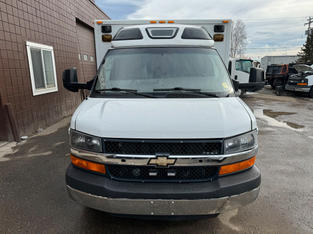 2015 Chevrolet Express 3500 AMBULANCE  in Cars & Trucks in Calgary - Image 3