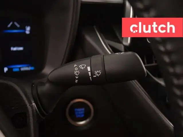 2021 Toyota Corolla SE w/ Apple CarPlay & Android Auto, Heated F dans Autos et camions dans Ottawa - Image 26