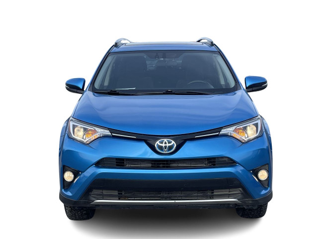 2016 Toyota RAV4 Hybrid XLE AWD 4X4 + CRUISE + SIEGES CHAUFFANTE in Cars & Trucks in City of Montréal - Image 3