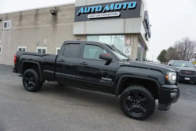 2016 GMC Sierra 1500 in Cars & Trucks in Oakville / Halton Region - Image 2