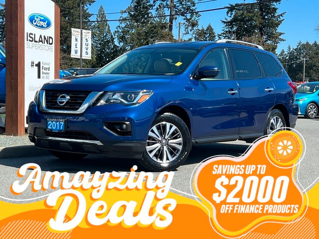 2017 Nissan Pathfinder 4WD in Cars & Trucks in Cowichan Valley / Duncan