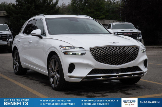 2024 Genesis GV70 2.5T|| LOW KM | LIKE NEW! in Cars & Trucks in Calgary