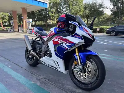 APPLY NOW: https://www.ridecollective.ca/get-pre-approved The 2022 Honda CBR1000RR-R SP is a race-re...