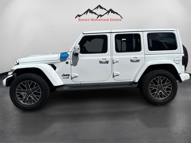 ONLY 2800 KMS !! 2023 JEEP WRANGLER HIGH ALITUDE SAHARA 4XE in Cars & Trucks in Red Deer