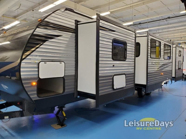 2024 Forest River RV Aurora 34BHTS in Travel Trailers & Campers in Ottawa - Image 4