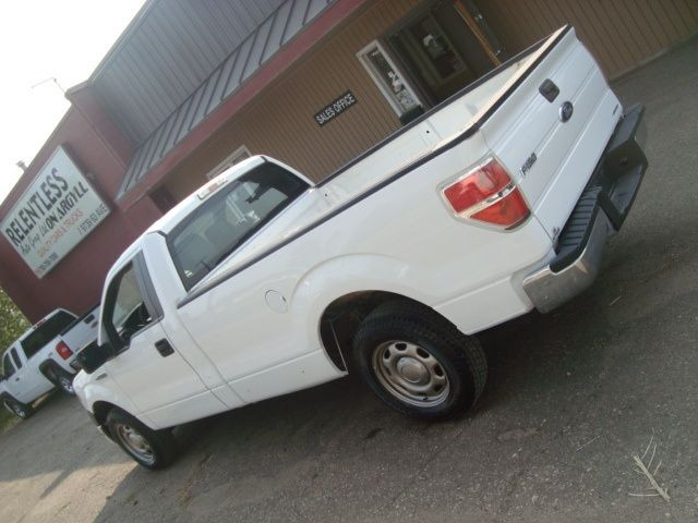 2013 Ford F-150 REG CAB LONG BOX in Cars & Trucks in Edmonton - Image 2