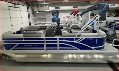APPLY NOW: https://www.ridecollective.ca/get-pre-approved 2024 Bennington 20 SVSR is a 20-foot ponto...