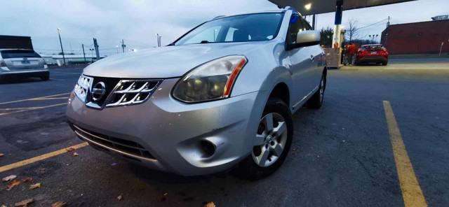 2011 Nissan Rogue S in Cars & Trucks in City of Montréal