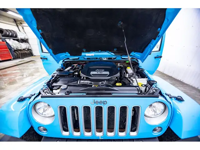 2018 Jeep Wrangler JK Unlimited 4x4 Sahara Nav in Cars & Trucks in Red Deer - Image 27