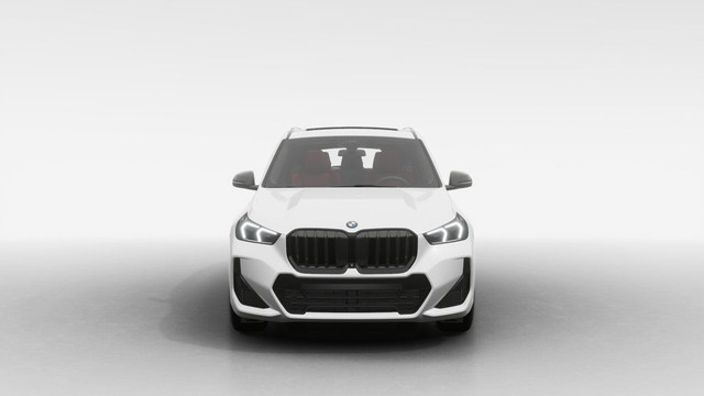 2025 BMW X1 xDrive28i | M Sport | 3 ans Entretien Inclus in Cars & Trucks in City of Montréal - Image 3
