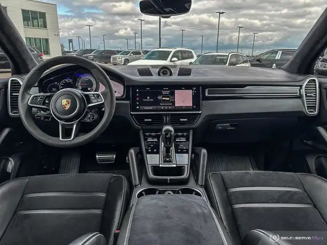 2023 Porsche Cayenne GTS | PREMUIM PKG | MATRIX HEADLIGHTS dans Autos et camions dans Comté de Strathcona - Image 12