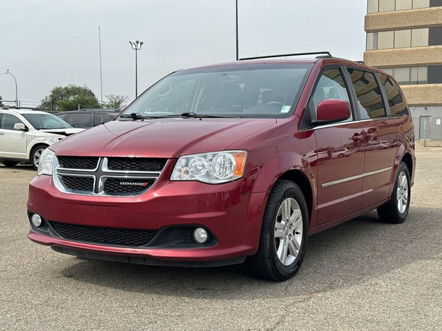 2015 Dodge Grand Caravan Crew - Aluminum Wheels - Fog Lamps in Cars & Trucks in Edmonton - Image 4